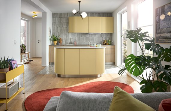 Kulaté rohy v kuchyni: detail, který změní celý prostor